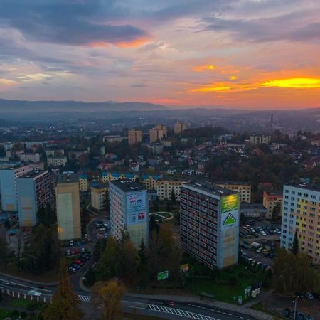 Апартаменты Mieszkanie Na 10 Pietrze Цешин Экстерьер фото